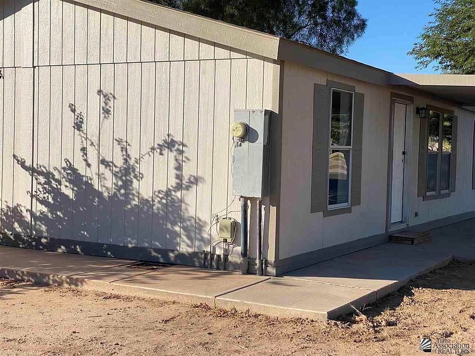 1st image of 198 E Los Montes St