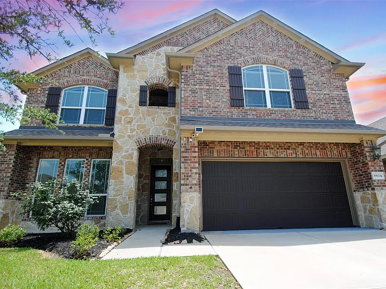 8834 Arch Rock Dr — Photo 2