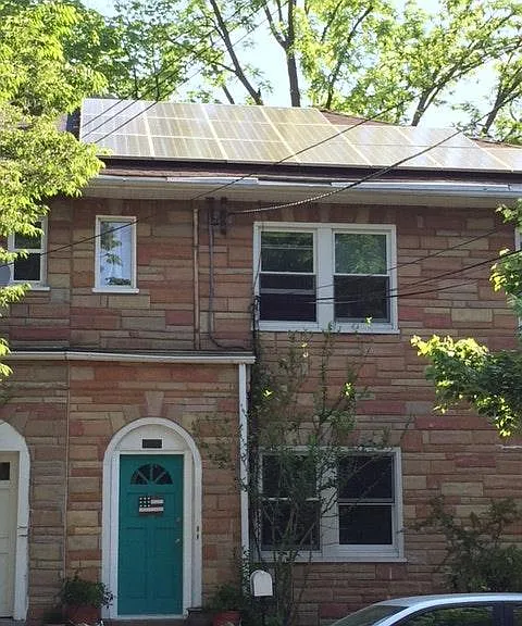 Solar powered home, Garden or 2nd floor unit available.