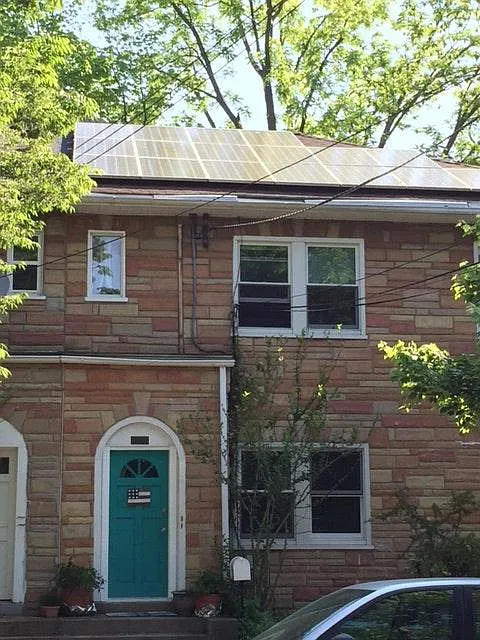 Solar powered home, Garden or 2nd floor unit available.