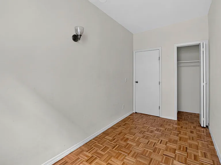 971 1st Ave #4A — Photo 12