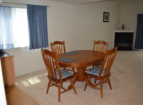 4th image of 8018 NE 38th Ave