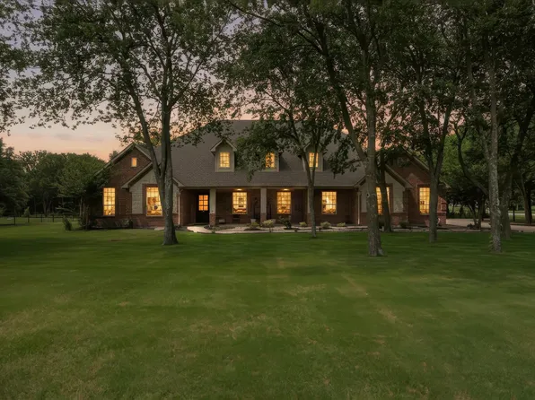 126 Eastcreek Dr, Royse City, TX 75189