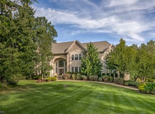 108 Darren Dr, Basking Ridge, NJ 07920