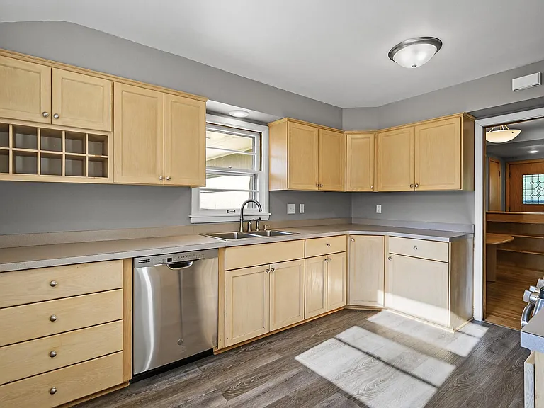 6339 Vincent Ave S — Photo 20