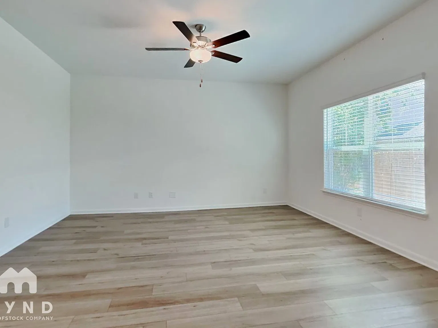 4 bed, 3.0 bath, 2115 sqft, $1,699 — Photo 4