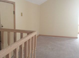 8313 Chesterfield Ave, Parma, OH