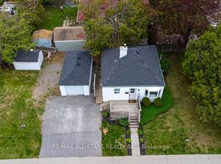 32 Adelaide St S, Kawartha Lakes, ON K9V 3J7