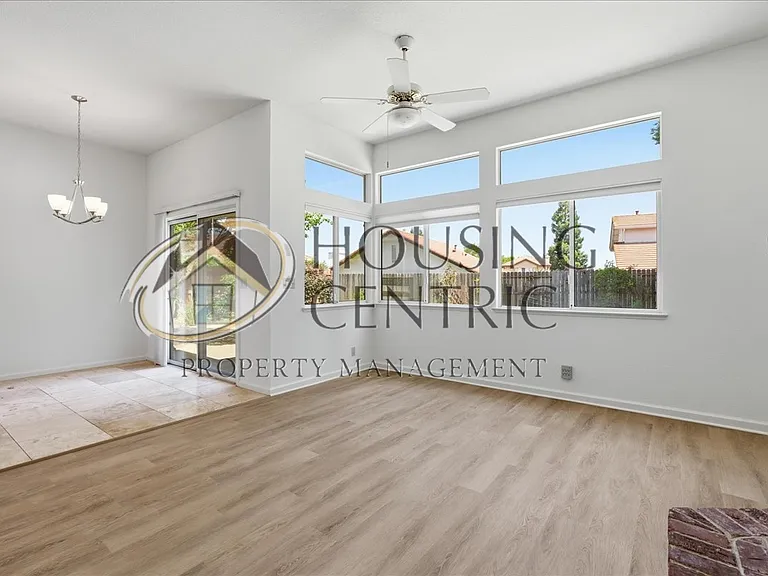 108 Pembury Way — Photo 11