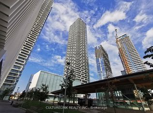 950 Portage Pkwy #5601, Vaughan, ON L4K 4Z4