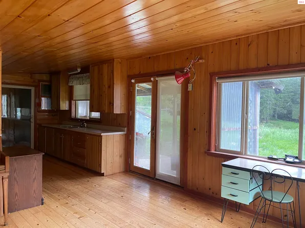 2447 Turner Hill Rd, Bonners Ferry, ID 83805