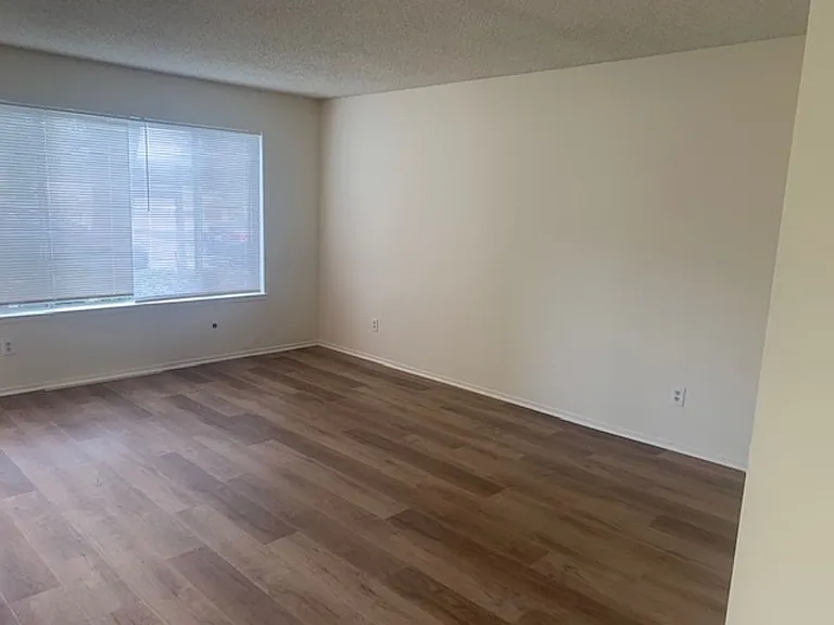 10310 El Camino Real #2 — Photo 6