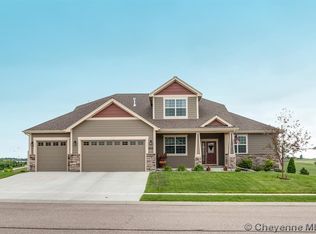 802 Samuel Ln, Cheyenne, WY 82009