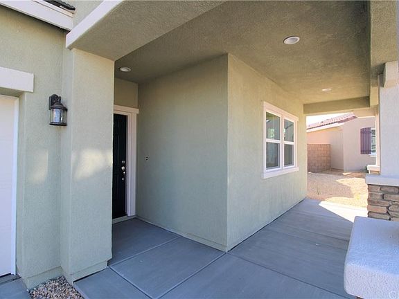 3rd image of 13335 Hyacinth Ct