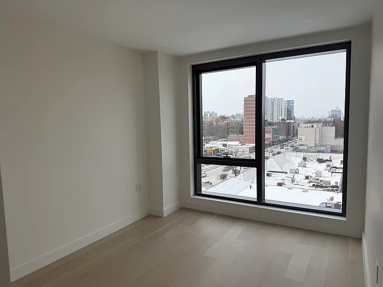 14449 Northern Blvd #709 — Photo 1