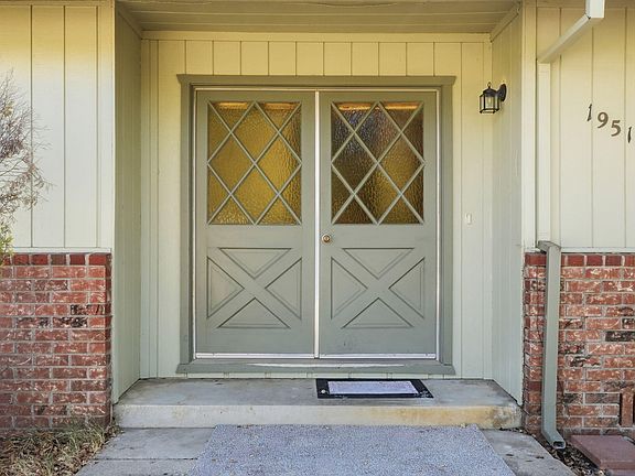 3rd image of 19510 Stringtown Pl