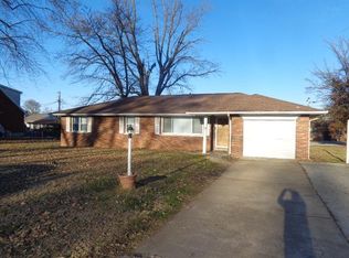 6005 W Washington St, Belleville, IL
