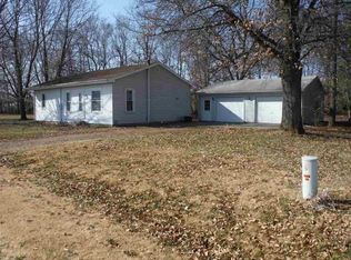 25676 N Bradly Rd, Canton, IL 61520