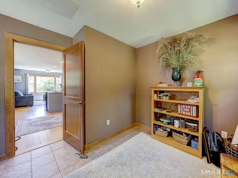 8 Deming Rd — Photo 9