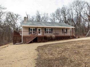 12A86 Roosevelt Ln, Apple River, IL 61001