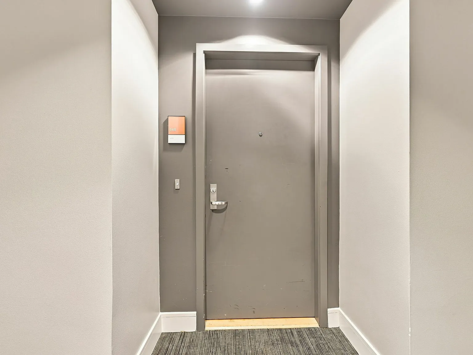 2 bed, 2.0 bath, $6,500 — Photo 4