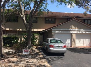 9117 SW 113th Place Cir W, Miami, FL 33176