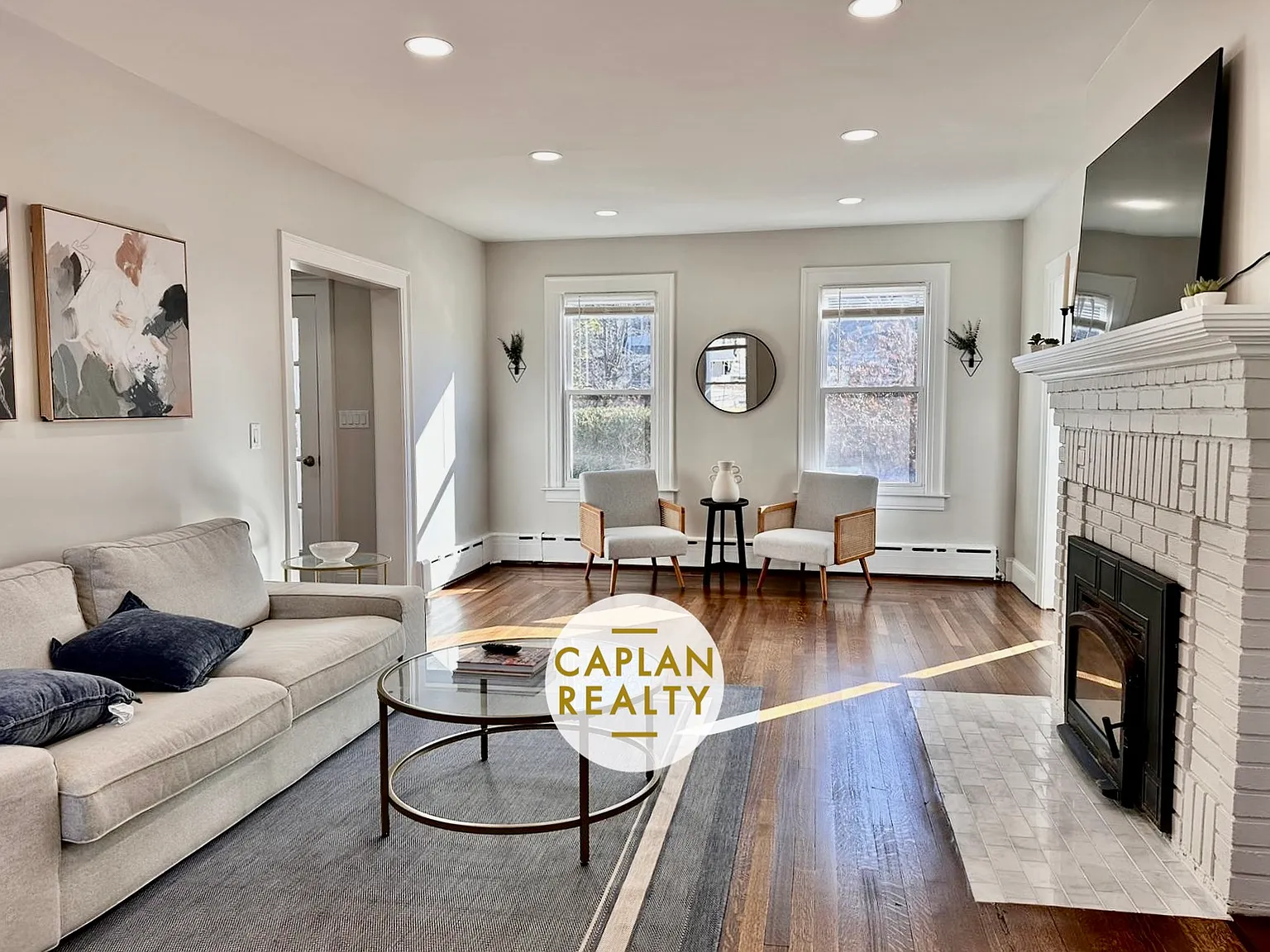 4 bed, 2.5 bath, 2018 sqft, $6,000 — Photo 4