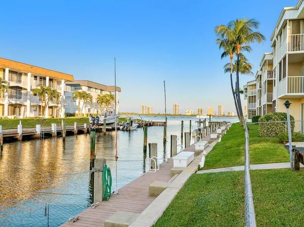 111 Doolen Court #110, North Palm Beach, FL 33408