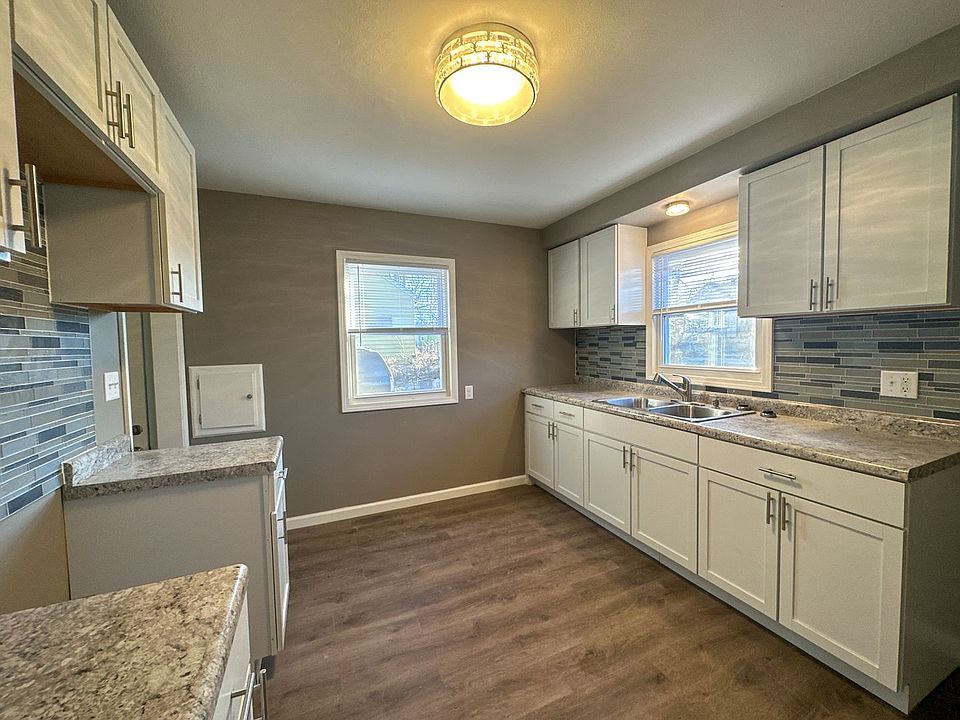 4739 N 19th Pl, Milwaukee, WI 53209 | Zillow