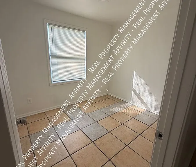 639 Mississippi Blvd #3 — Photo 13