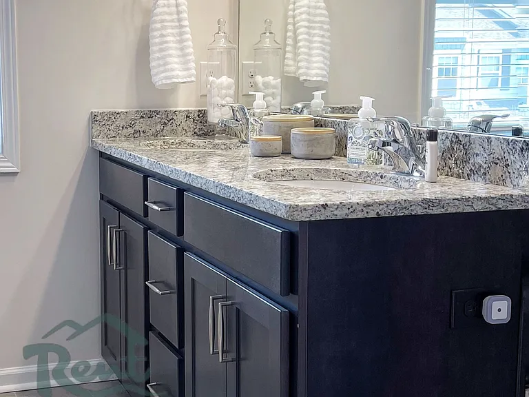 63 Creekview Rd — Photo 5