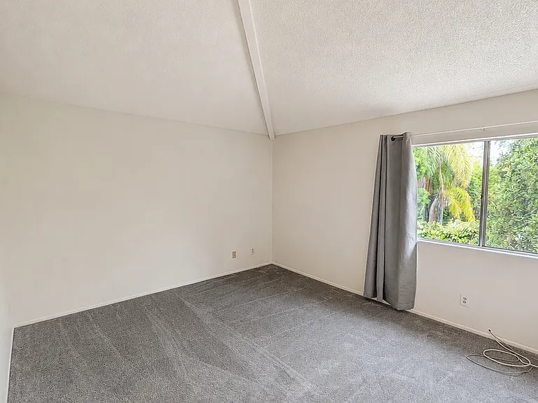 3727 Mesa Oak Ln — Photo 36