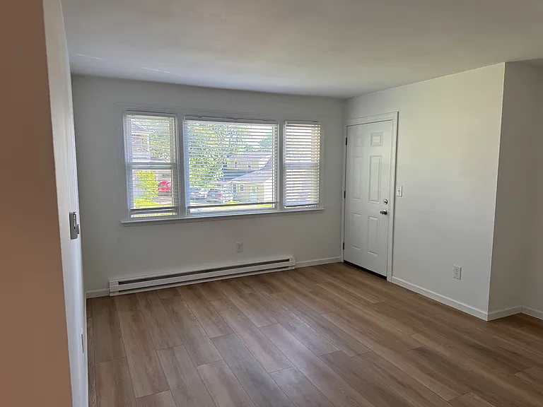 140 Howard St #2 — Photo 7