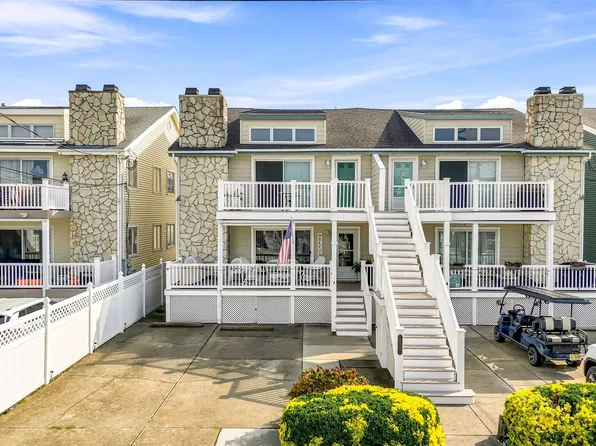 415 W Bennett Ave APT A, Wildwood, NJ 08260
