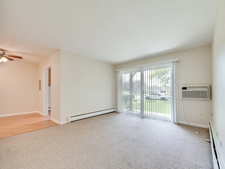 337 N Carter St #101 — Photo 8
