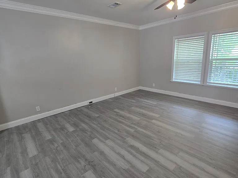 200 S 11th St #102 — Photo 7