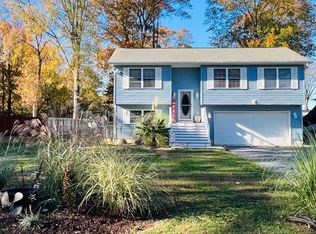 117 Locust Ave, Colonial Beach, VA 22443