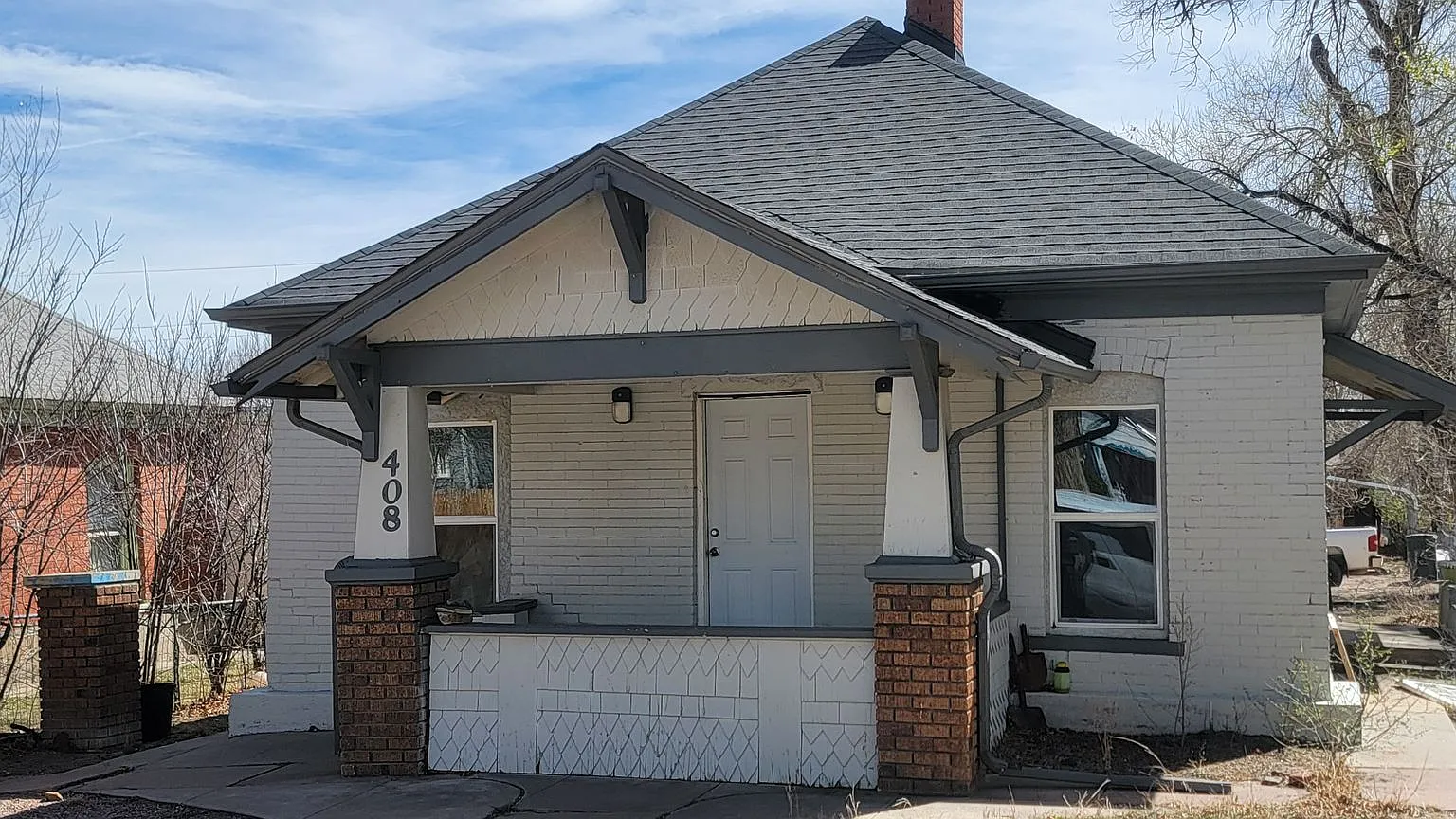 2+ Bedroom home Near Downtown! — Photo 1