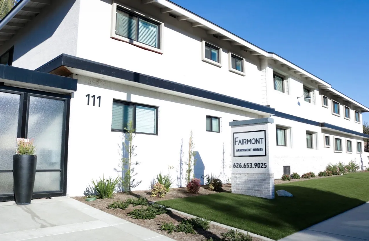 Fairmont Apartments — Photo 1
