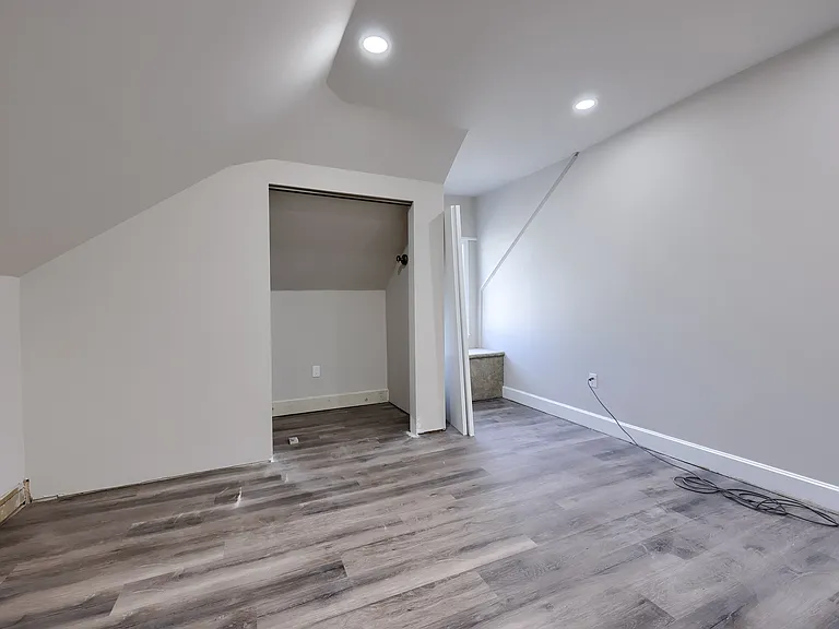 75 E Main St #8 — Photo 7