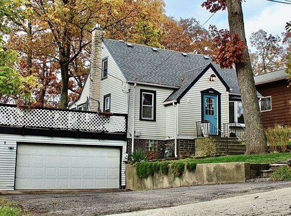 2nd image of 34976 N Knollwood Dr