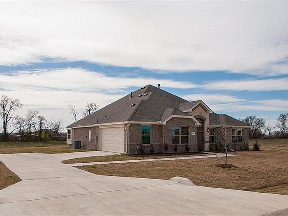 3rd image of 1141 Yukon Blvd