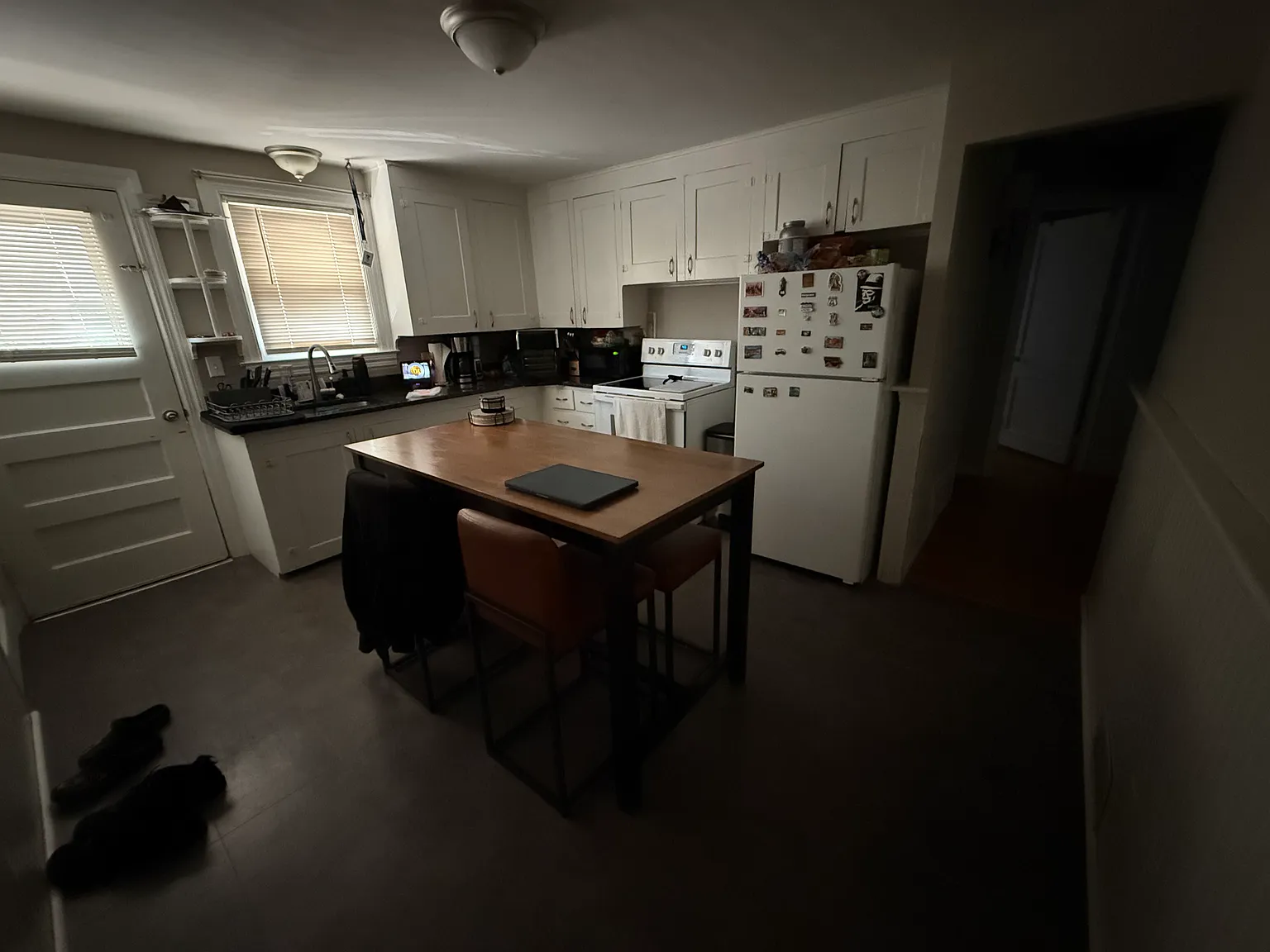 1015 Reservoir Ave — Photo 3