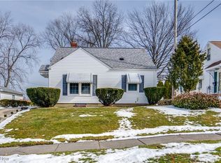 1585 Thornapple Ave, Akron, OH 44301