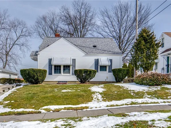 1585 Thornapple Ave, Akron, OH 44301