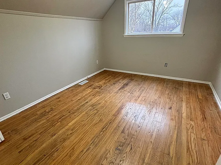 3815 Wedgewood Dr — Photo 9