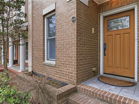 4th image of 604 Bellemeade St