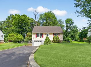 60 Freedman Ave, Nanuet, NY 10954