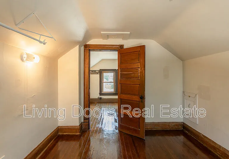 1025 N 8th St — Photo 21