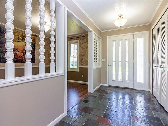 2nd image of 42859 Woodhill Dr